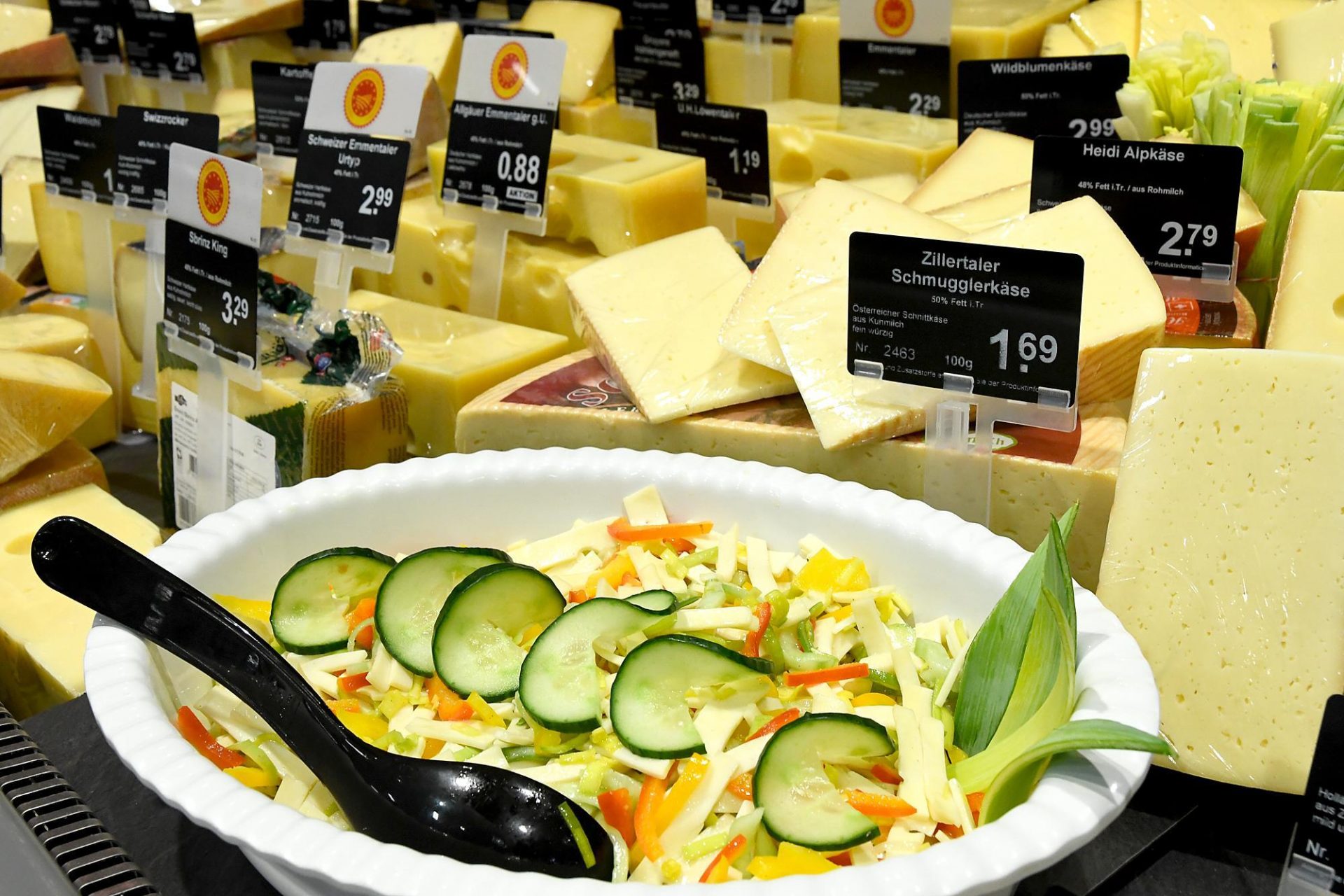 Frischetheke Käse und Molkereiprodukte EDEKA Fedele Markt in Bad Wildbad